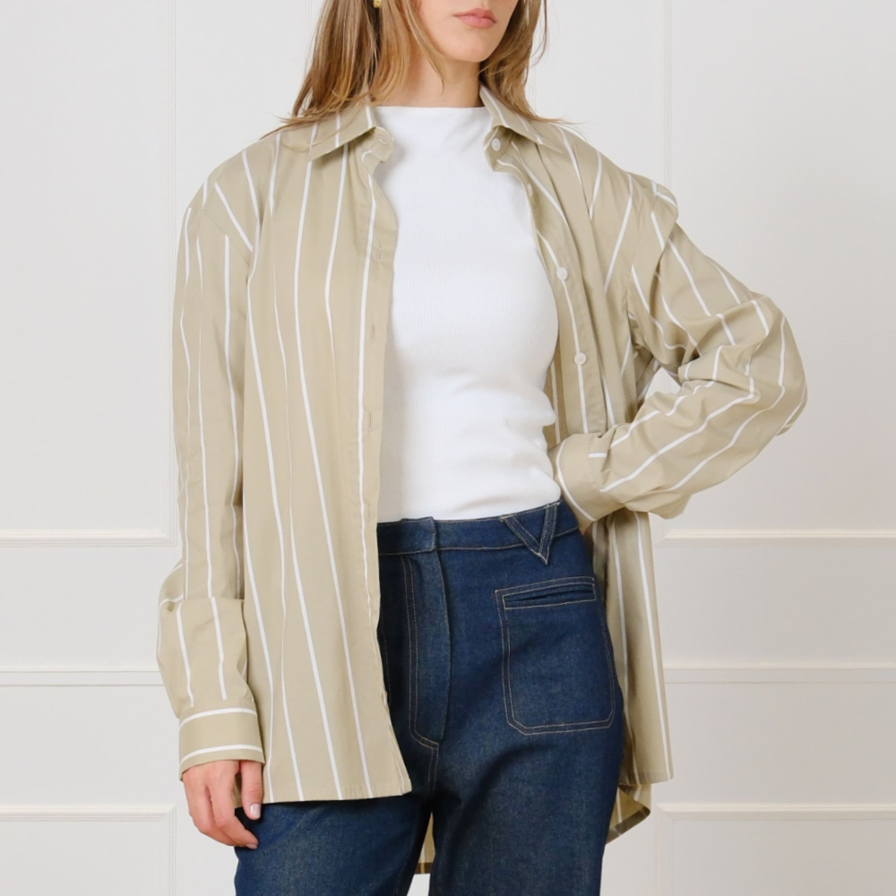 Gestreifte Oversize-Bluse in Beige